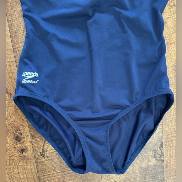 Speedo endurance women’s one 1 piece bathing swim suit Sz 8 - Picture 3 of 7